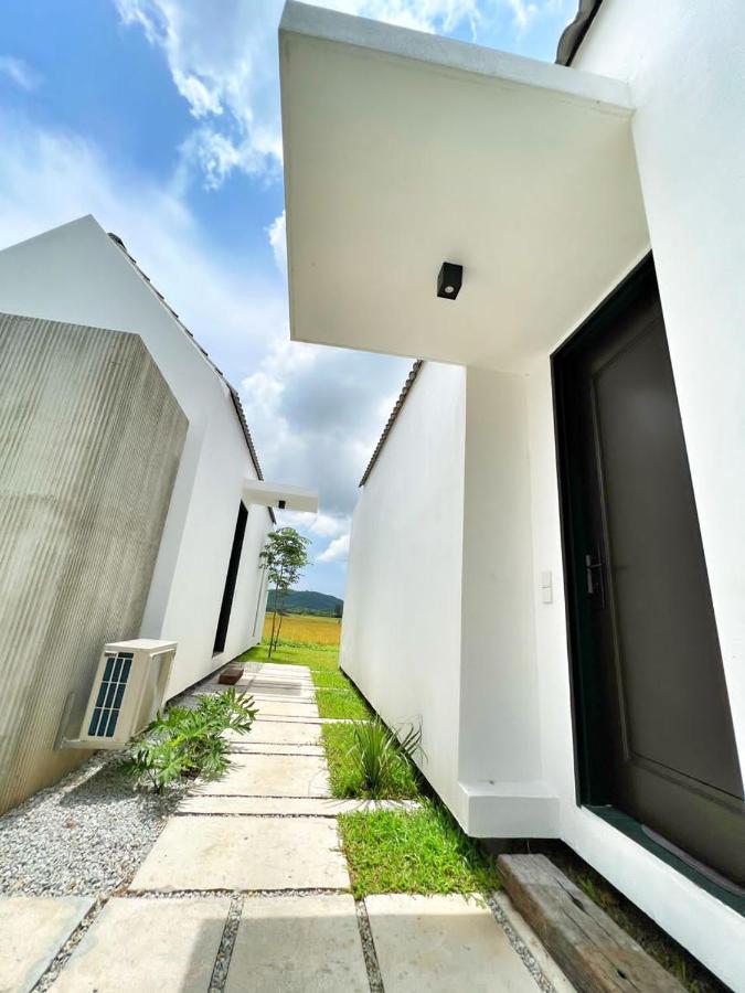 Ezu Isle Langkawi Pool Villa ปันไตเจอนัง ภายนอก รูปภาพ