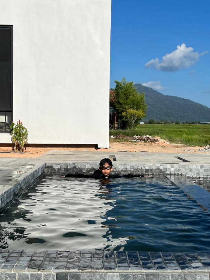 Ezu Isle Langkawi Pool Villa ปันไตเจอนัง ภายนอก รูปภาพ