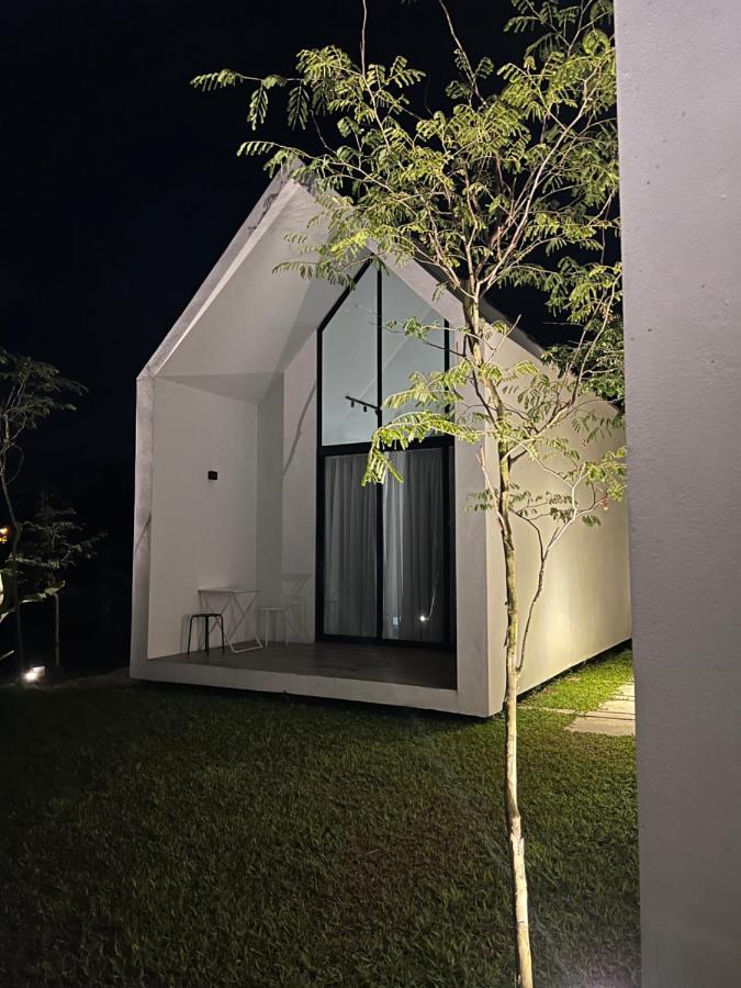 Ezu Isle Langkawi Pool Villa ปันไตเจอนัง ภายนอก รูปภาพ