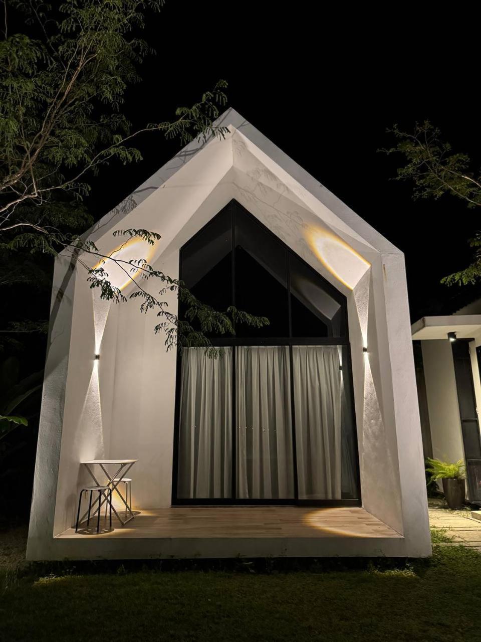 Ezu Isle Langkawi Pool Villa ปันไตเจอนัง ภายนอก รูปภาพ